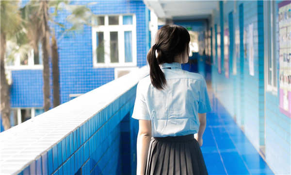 龙沙如何找到一个可以帮助我生孩子的女人？